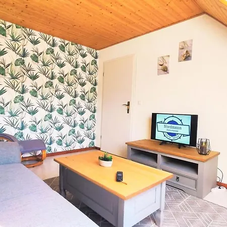 Apartment Gaestehaus Zur Alten Post Dornumersiel